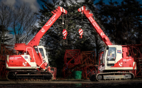 mini telescopic cranes